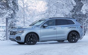 VW Touareg spy