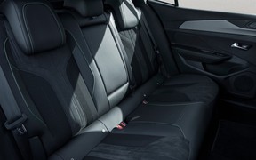 Peugeot 408 int Peugeot 408 int