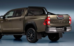 Hilux hyb ext