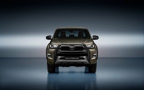 Hilux hyb ext