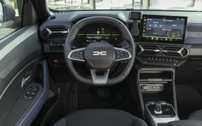 Dacia Daster 2024 int Dacia Daster 2024 int