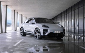 Macan EV ext