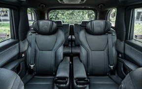 Lexus LM 7Int Lexus LM 7Int