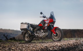 Ducati_DesertX_Discovery_outdoor Ducati_DesertX_Discovery_outdoor