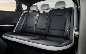 Kia K4 5DR Kia K4 5DR