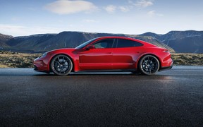 Porsche Taycan GTS 2025 Porsche Taycan GTS 2025