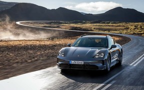 Porsche Taycan GTS 2025 Porsche Taycan GTS 2025