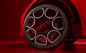 e-208 GTi_EXT e-208 GTi_EXT