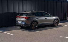 Cupra Formentor VZ 2025 int Cupra Formentor VZ 2025 int