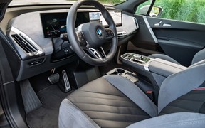 BMW iX_8 BMW iX_8