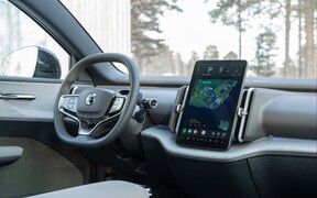 Volvo EX30 Cross Country int