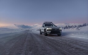 Volvo EX30 Cross Country ext