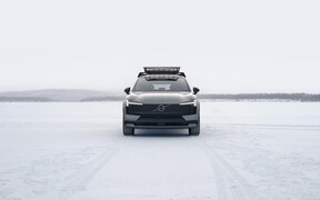Volvo EX30 Cross Country ext