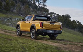 NEW Hilux_AUS