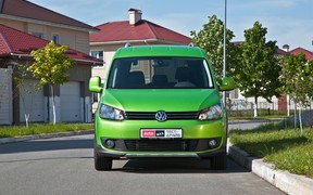 VW Cross Caddy Exterior