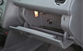 VW Cross Caddy салон VW Cross Caddy салон