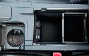 Lexus ES300h салон