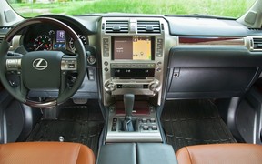 Lexus GX460 1