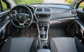 Suzuki SX4 - салон