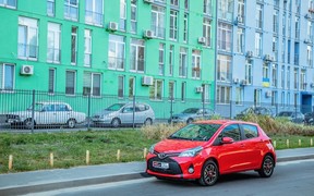 Toyota Yaris - виды