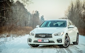 Infiniti Q50 - внешность спереди