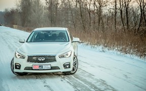 Infiniti Q50 - внешность спереди