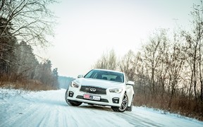 Infiniti Q50 - внешность спереди