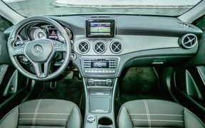 Mercedes-Benz GLA - интерьер