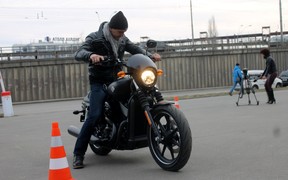 Harley Davidson 750 Street