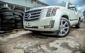 Cadillac Escalade_exterior