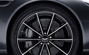 Aston Martin DB9 GT Aston Martin DB9 GT