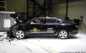 Skoda Superb Crash test