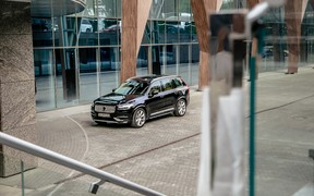 Volvo XC90_exterior_out