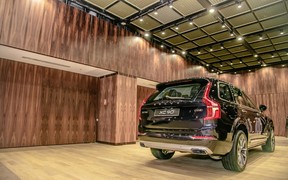 Volvo XC90_exterior_in