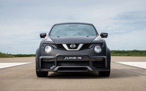 Nissan Juke-R 2.0