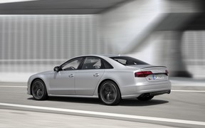 Audi S8 plus