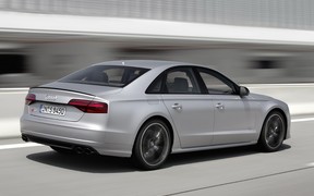 Audi S8 plus