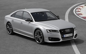 Audi S8 plus