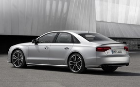 Audi S8 plus