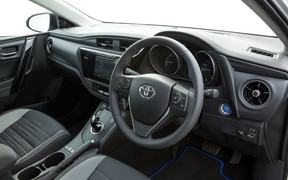 Toyota Auris 2015