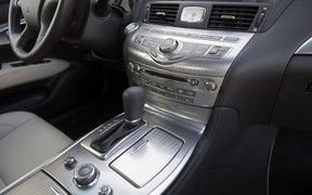 Infiniti Q70 Infiniti Q70