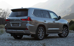 Lexus LX 2016