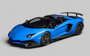 Lamborghini Aventador SV Roadster