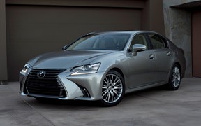 2016 Lexus GS 200t