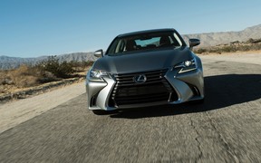 2016 Lexus GS 200t