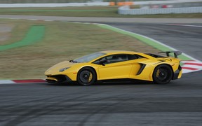 Lamborghini Aventador SV 