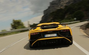 Lamborghini Aventador SV 