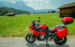 BMW S1000 XR