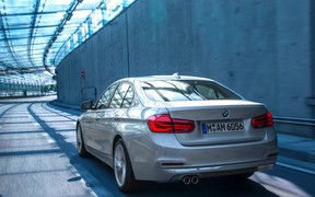 BMW 330e