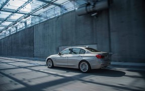 BMW 330e